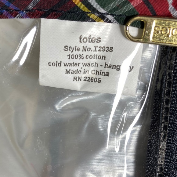 TOTES Toiletry Bag Cosmetic Makeup GUC tartan red plaid Travel Case handles - Picture 8 of 10